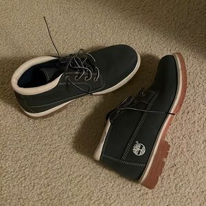 Womens Navy timberland Waterproof hiking boots 9.5